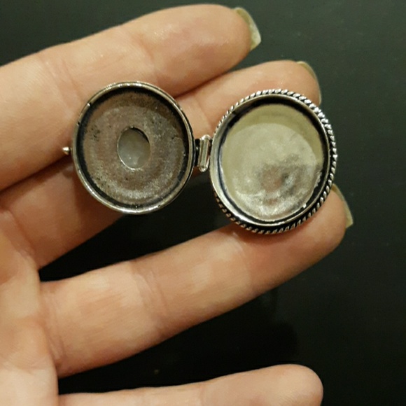 New Rainbow Moonstone 925 Silver Poison Ring. - Picture 4 of 8